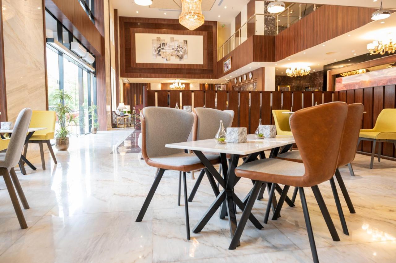 Hotel Seasons Park- Mawasim Al Hay At