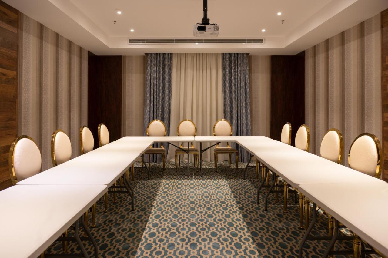 Seasons Park- Mawasim Al Hay At Hotel Jeddah