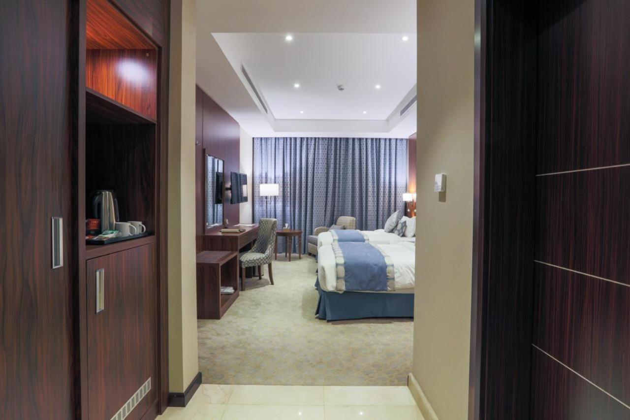 Hotel Seasons Park- Mawasim Al Hay At 4*